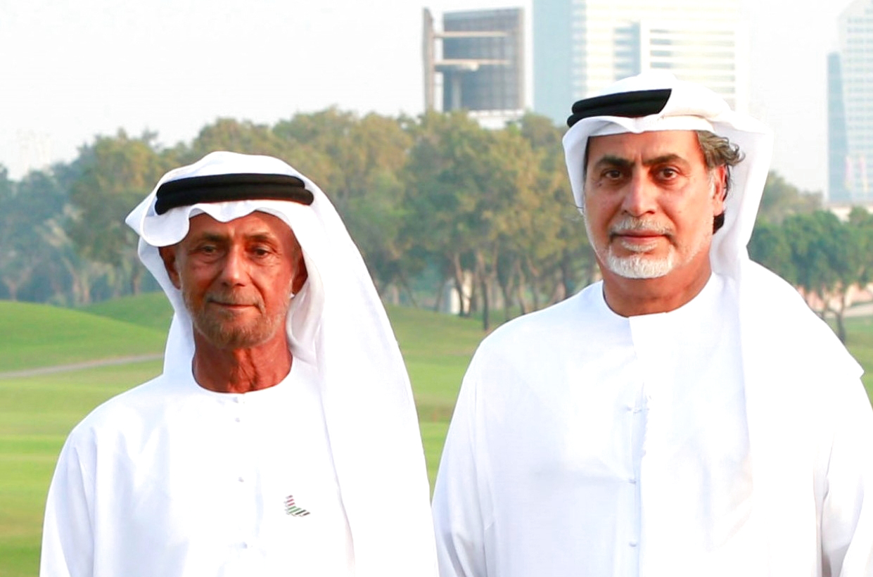 "فاهم القاسمي وعبدالله الهاشمي خلال تكريم الفائزين | البيان"
