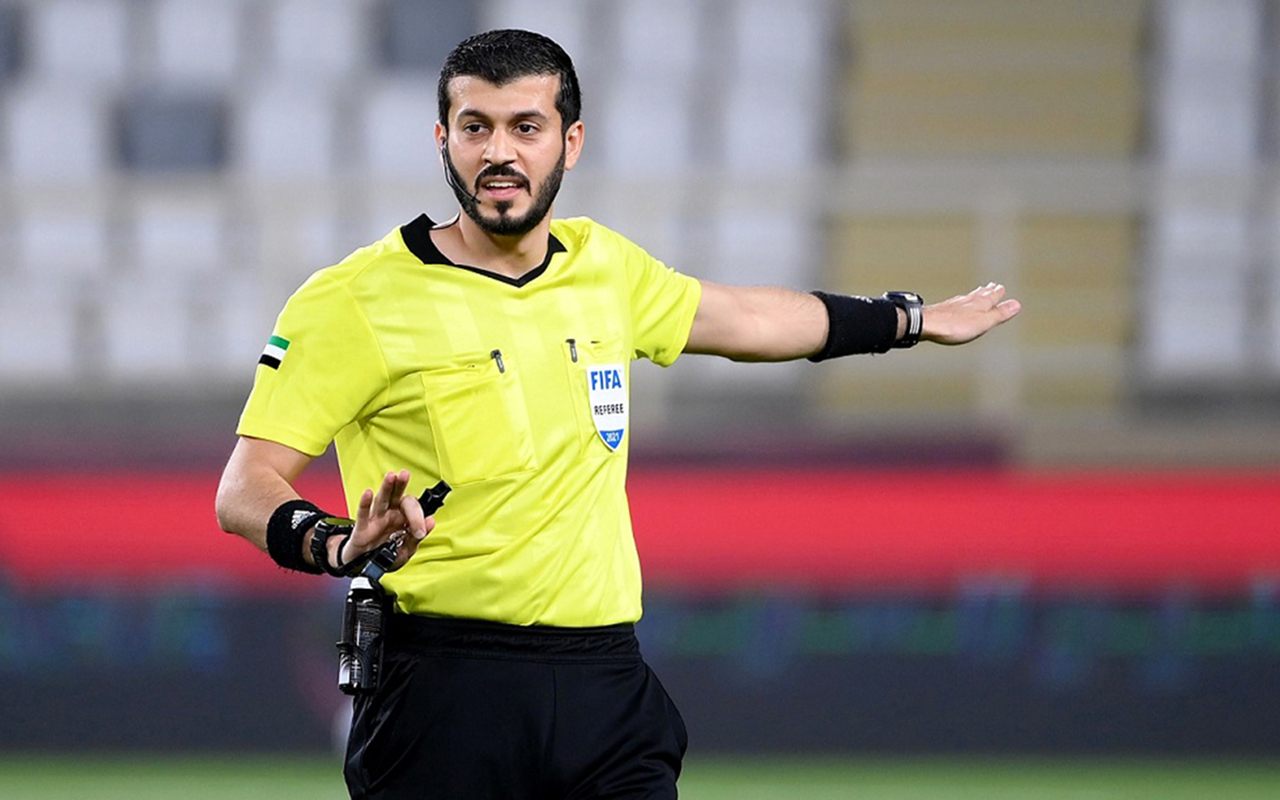 "الحكم الدولي عمر آل علي"