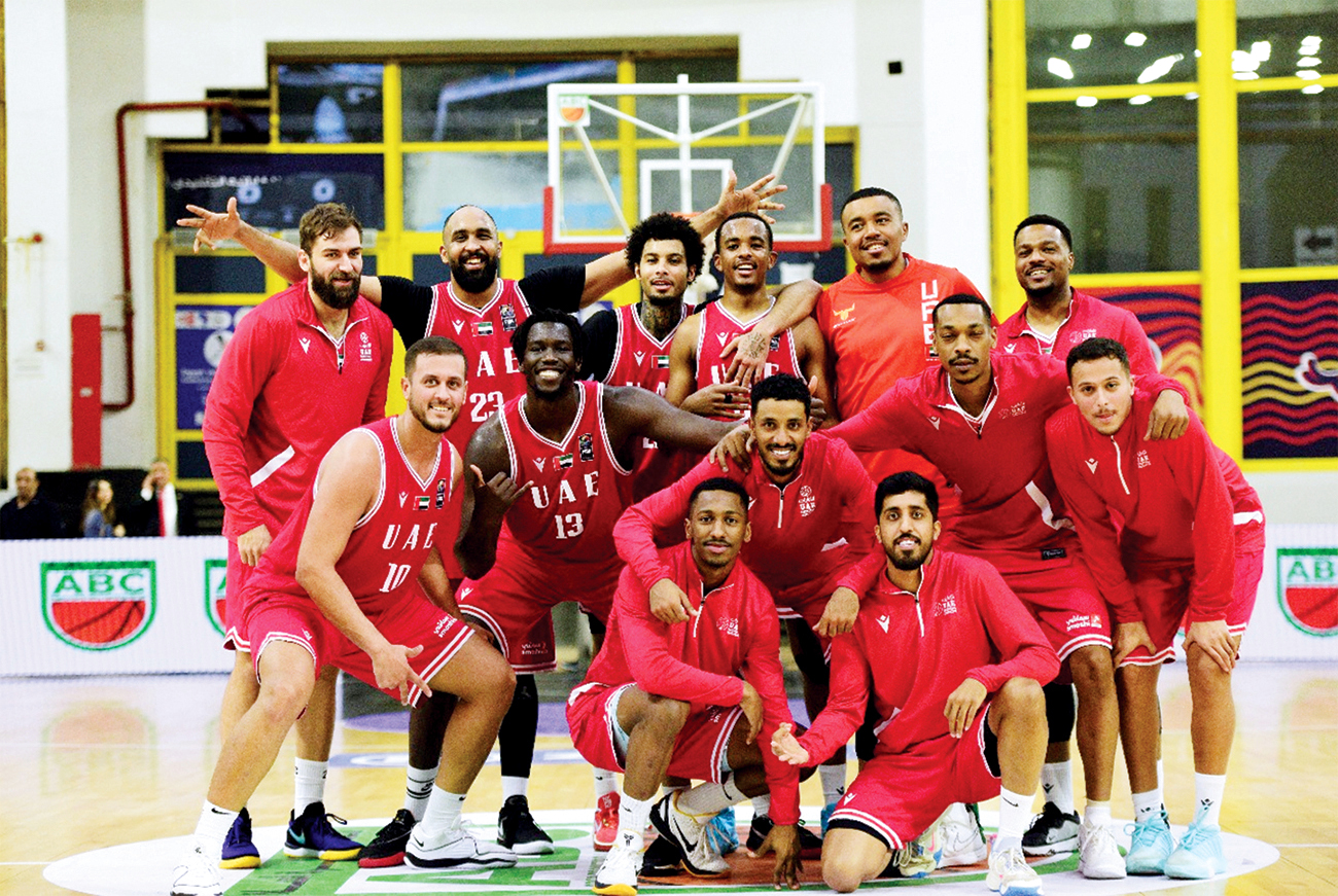 "منتخب الإمارات يحتفل بالفوز على المغرب - من المصدر"