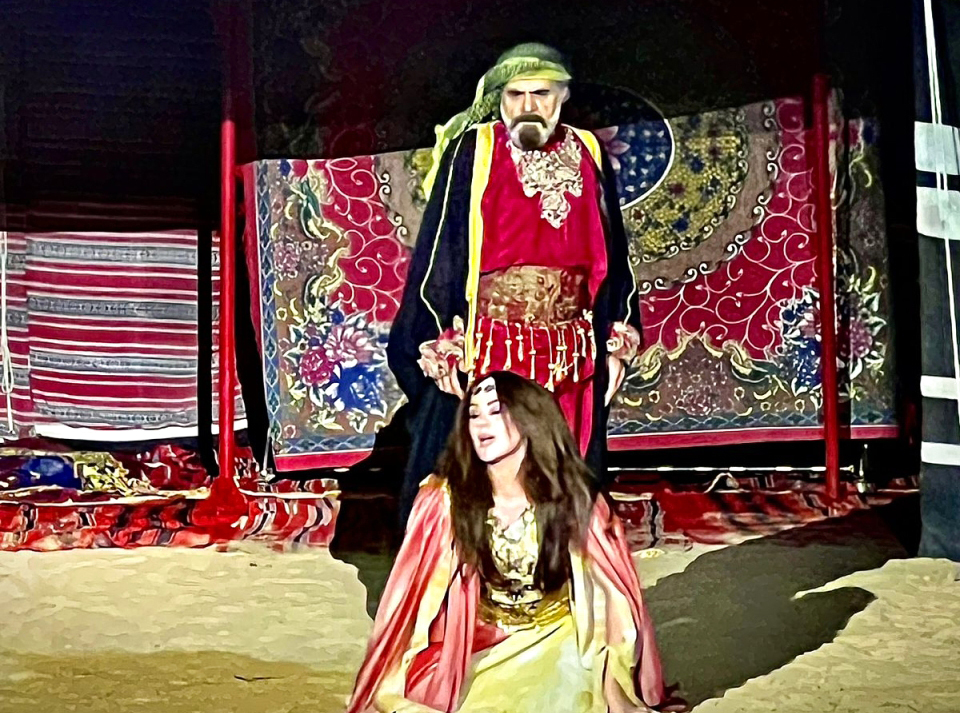 "المسرح الصحراوي إسهام إماراتي متميز - أرشيفية"