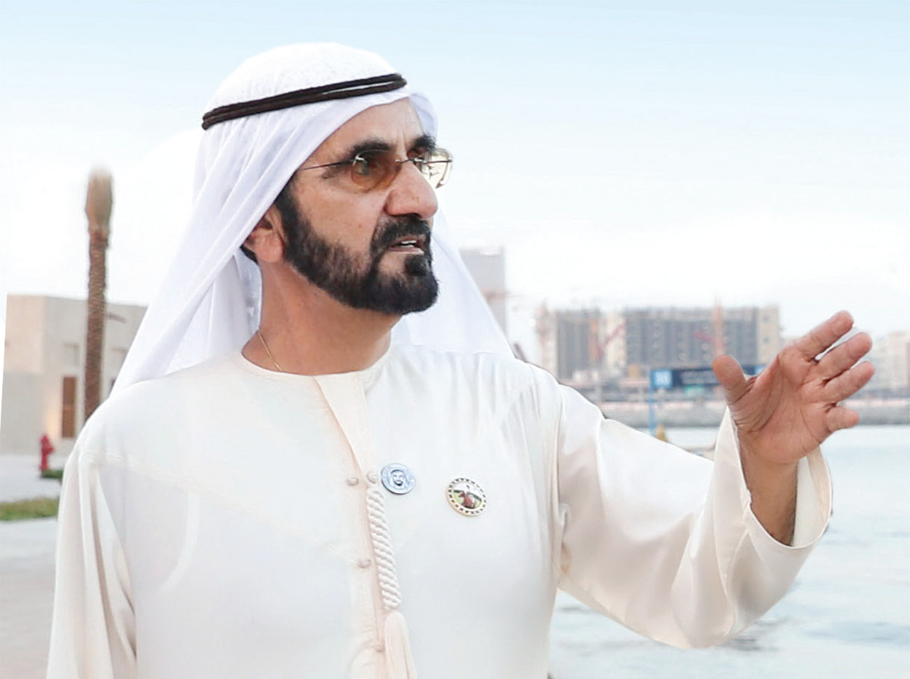 محمد بن راشد.. قيادة ملهمة كرست نموذجاً اقتصادياً يسبق الزمن