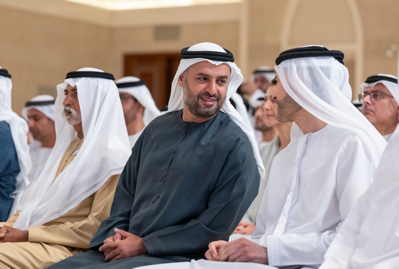 "نهيان بن مبارك ومحمد بن حمد بن طحنون ومحمد الحسيني"