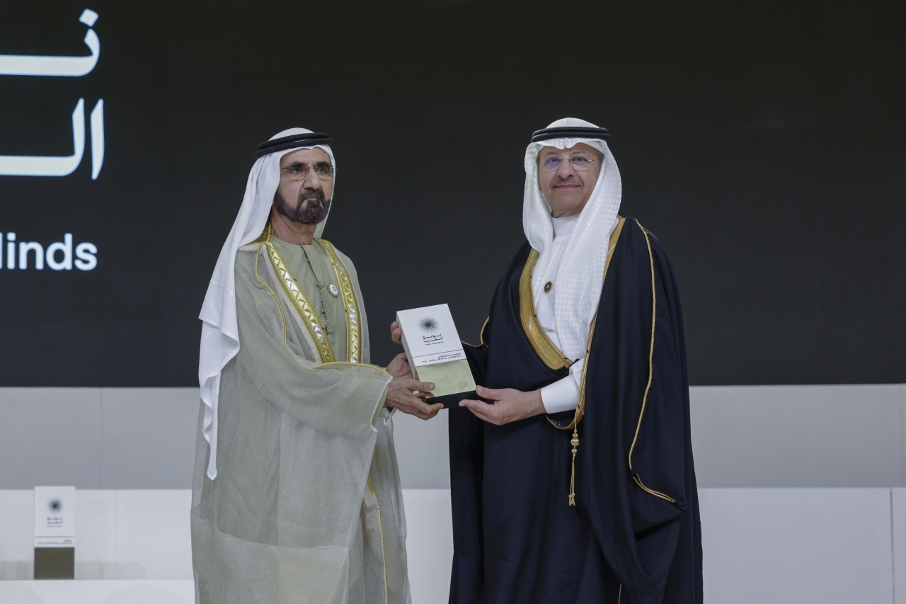 "محمد بن راشد يكرم هاني نجم"