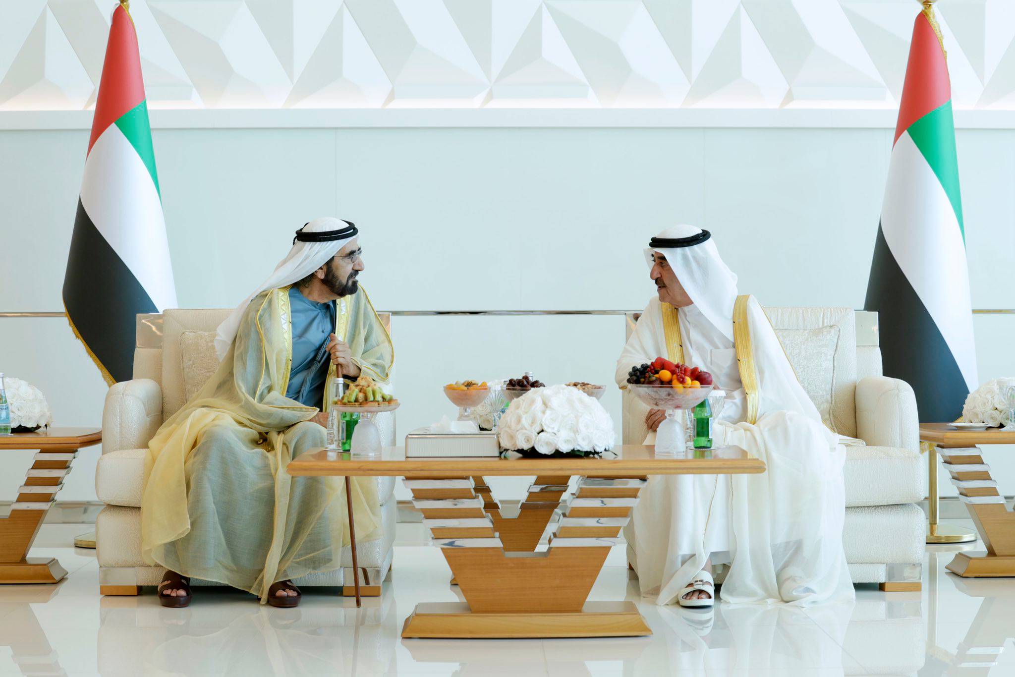 "محمد بن راشد في حديث مع سعود المعلا"