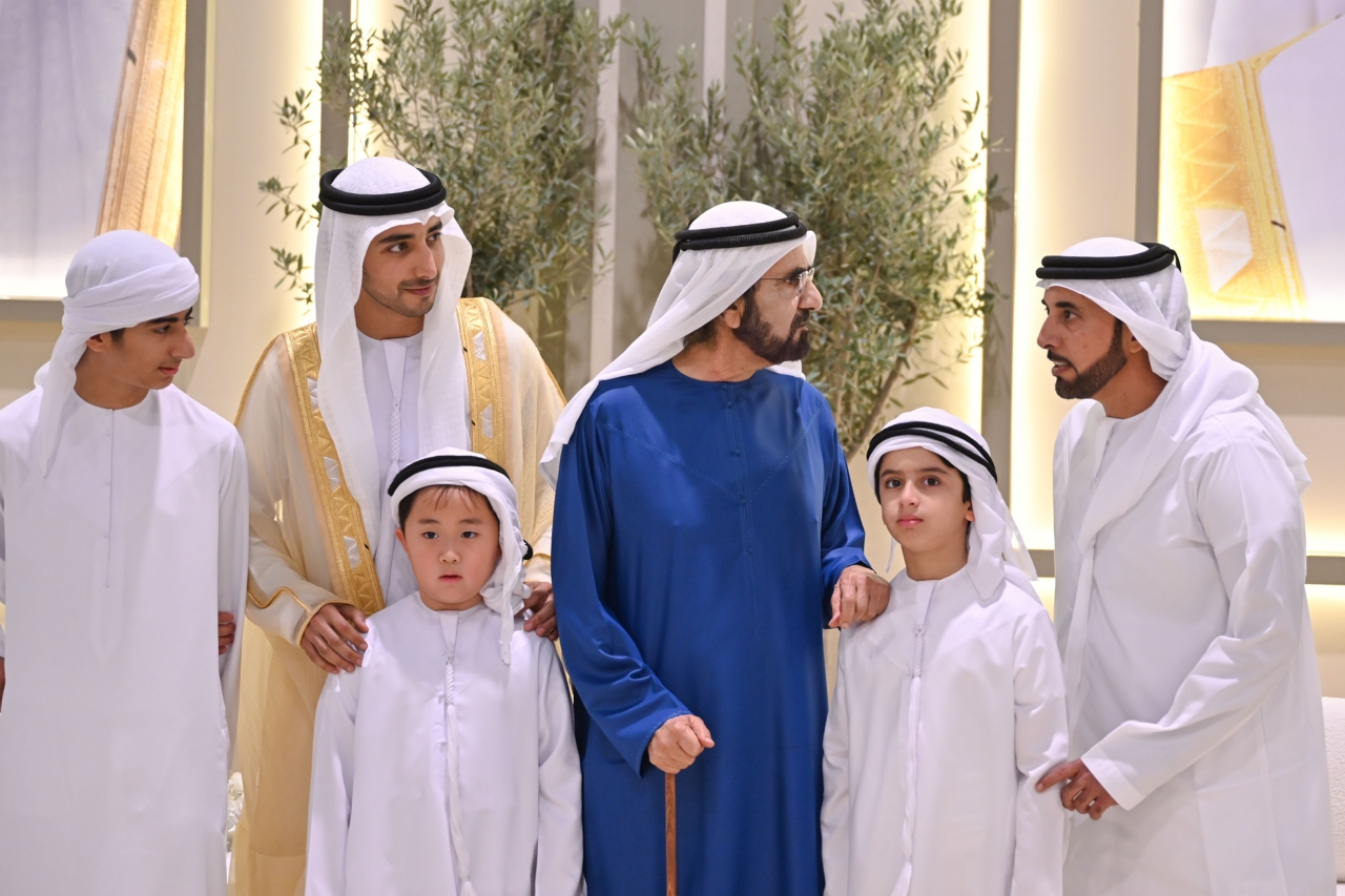 "محمد بن راشد وسلطان السبوسي وعلي بن سلطان"