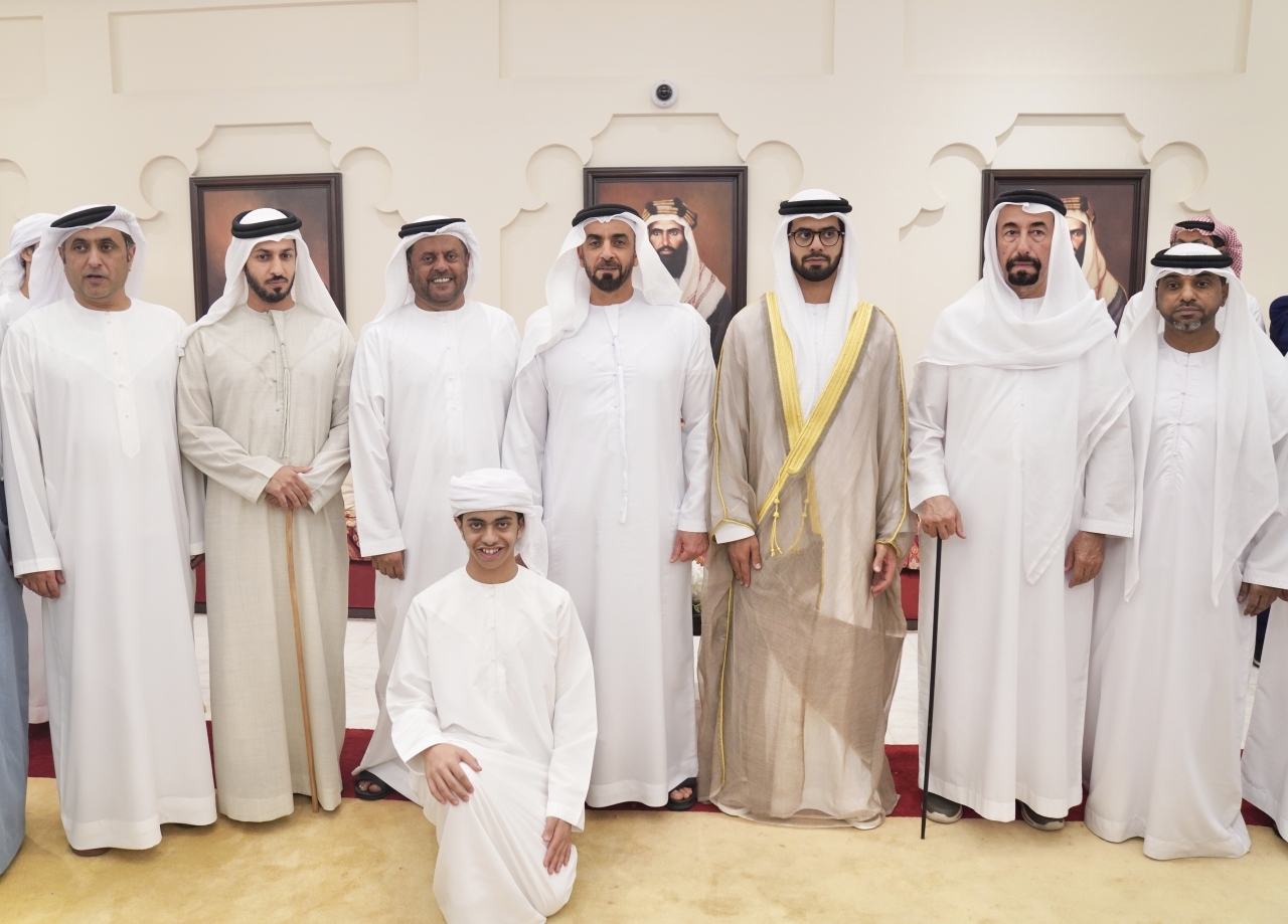 "سيف بن زايد خلال الحفل"