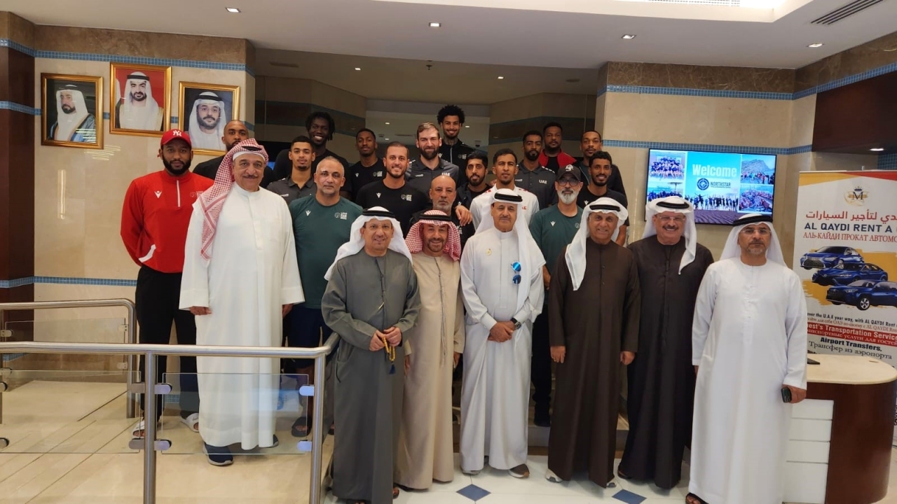 "إسماعيل القرقاوي خلال الزيارة | البيان"