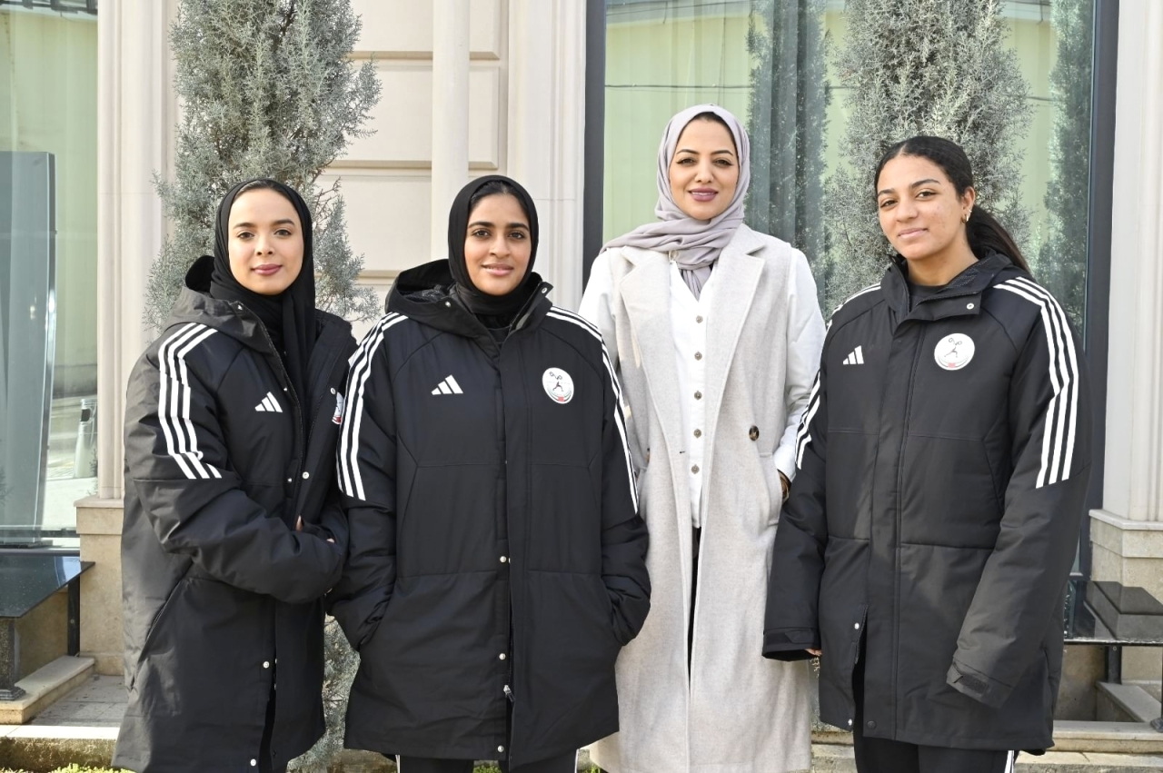"شيخة الكعبي ولاعبات المنتخب | البيان"