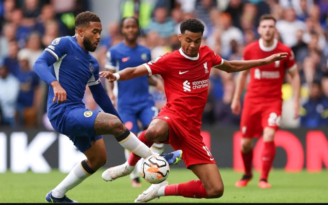 "ليفربول قدم عرضاً قوياً أمام تشيلسي وفاز بالأربعة | البيان"