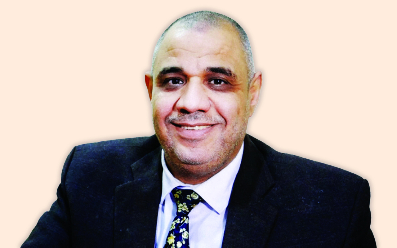 "منير أديب"