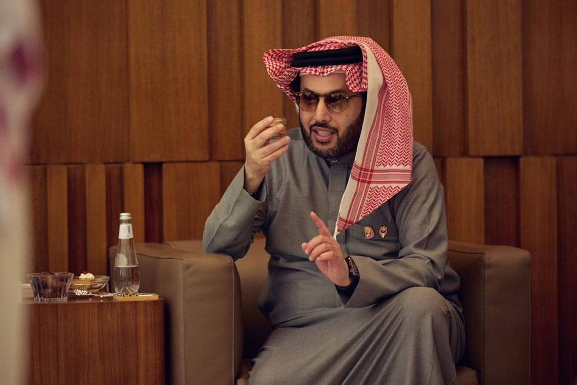 بشكل عاجل..السعودية تتدخل لعلاج نجم كرة مصري بمستشفى الملك فيصل