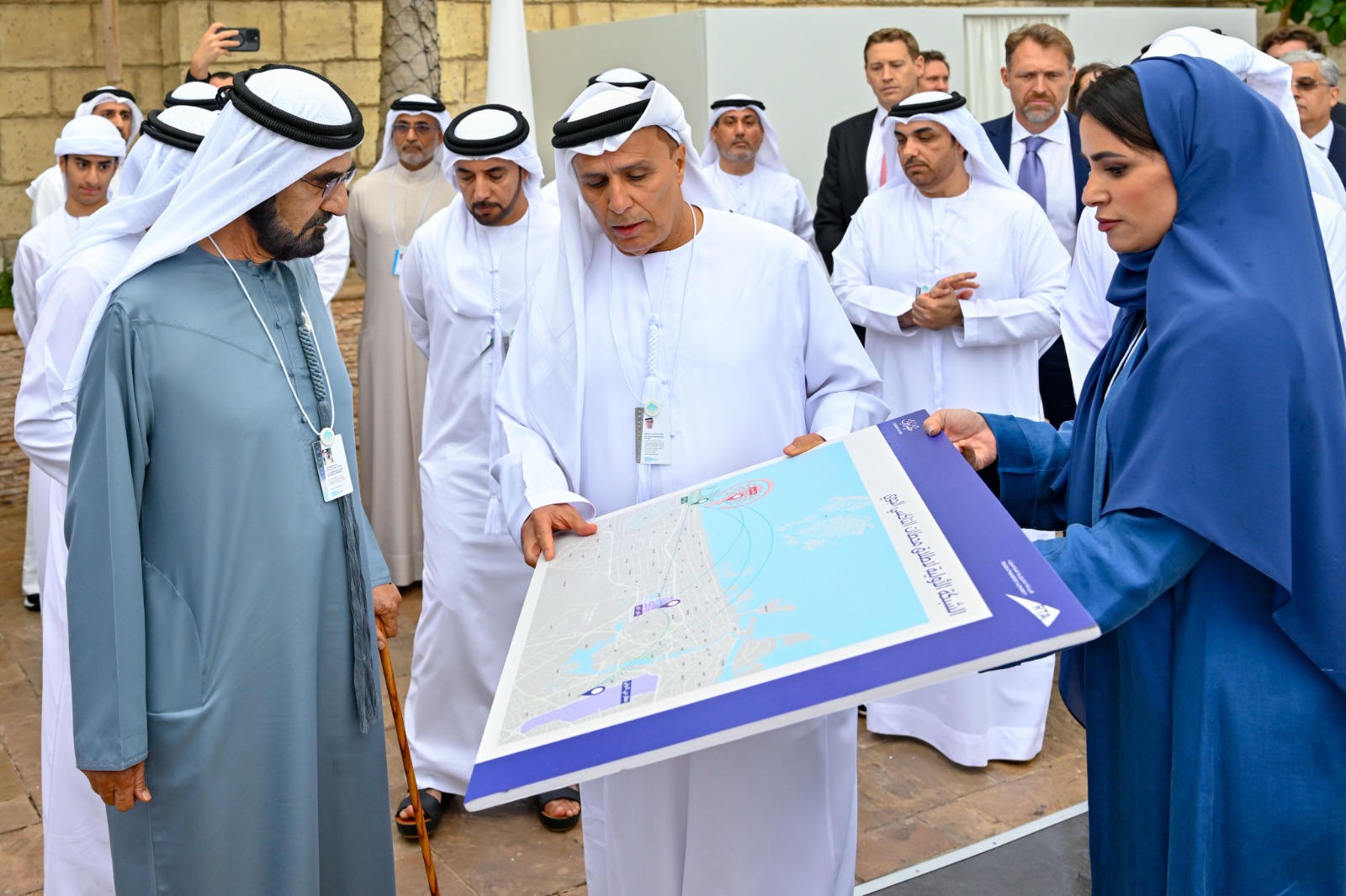 محمد بن راشد يشهد توقيع اتفاقية إطلاق خدمة التاكسي الجوي في دبي