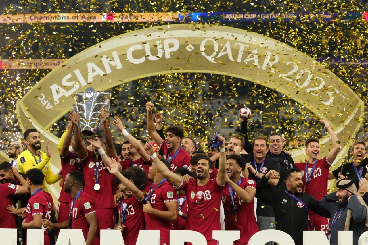 "منتخب قطر احتفظ بكأس آسيا بلا هزائم | وام"