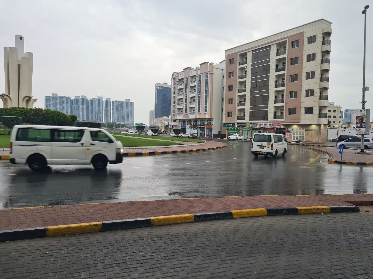 "أمطار الخير تعمّ عجمان"