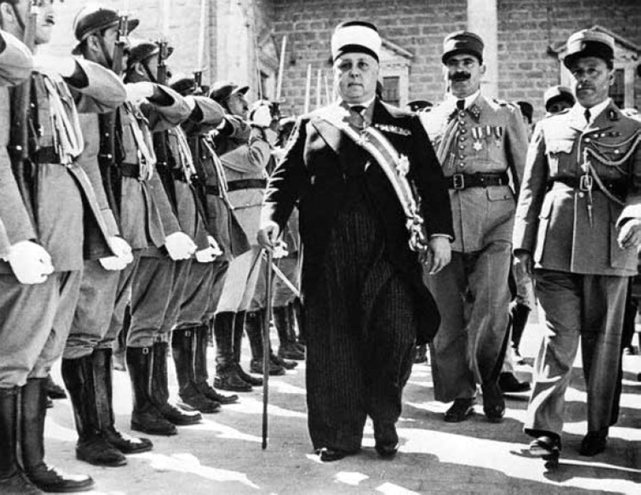 "1928 الانتداب الفرنسي على سوريا يعين تاج الدين الحسني رئيساً لسوريا."