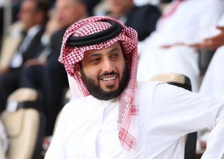 «أحبك وأنت عارف».. رسالة مبطنة من تركي آل الشيخ إلى مدحت شلبي