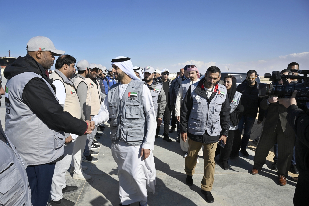 "سلطان النيادي لدى وصول السفينة إلى ميناء العريش"