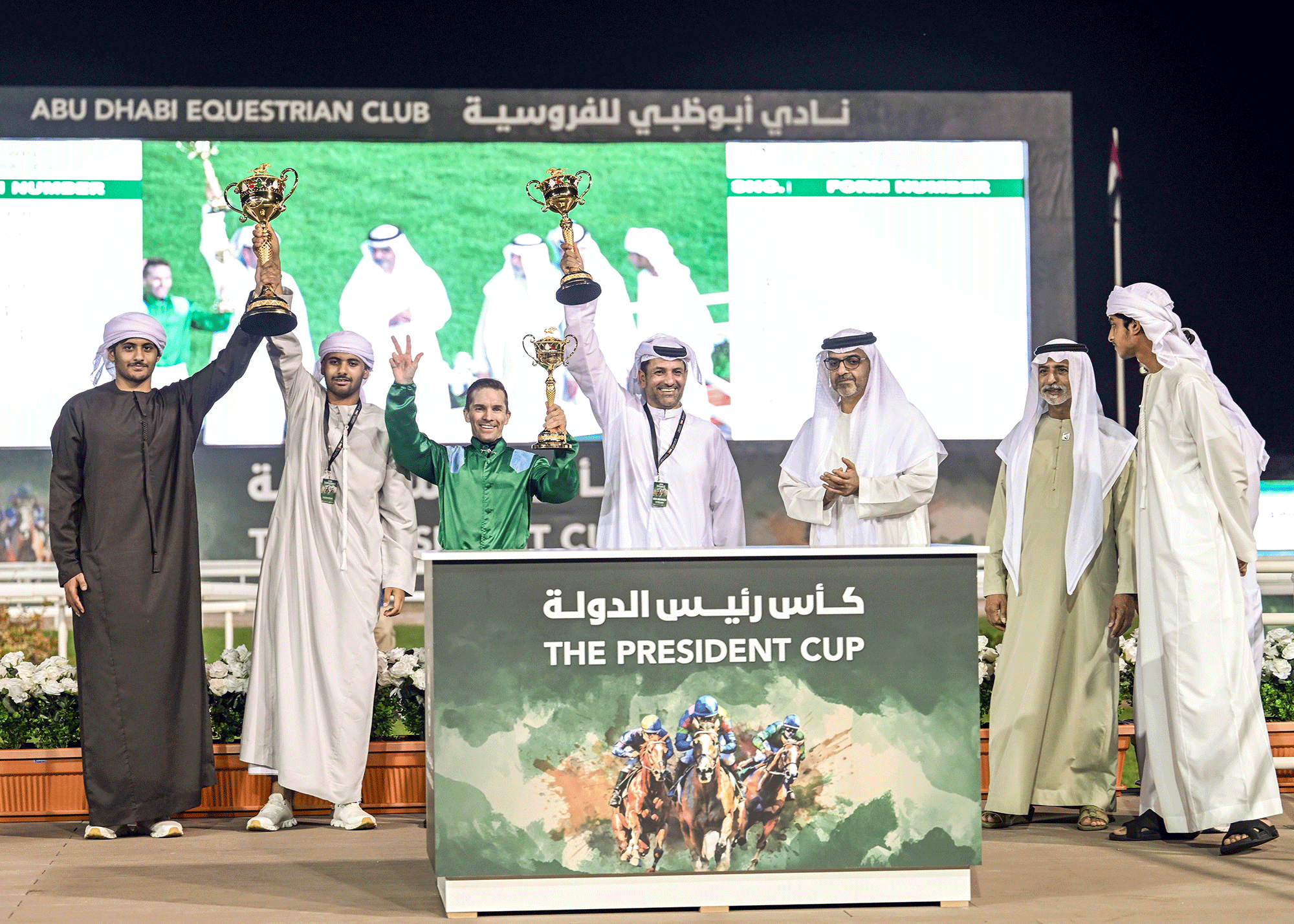 حامد بن زايد يتوج "آر بي كينج ميكر" بكأس رئيس الدولة للخيول العربية الأصيلة