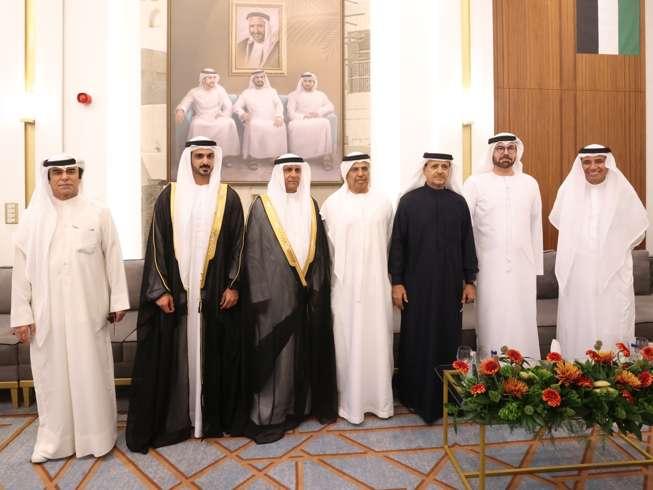 "محمد القرقاوي وعبيد الطاير وإسماعيل القرقاوي وعبد اللطيف القرقاوي وصديق القرقاوي وعبدالكريم خماس والعريس"