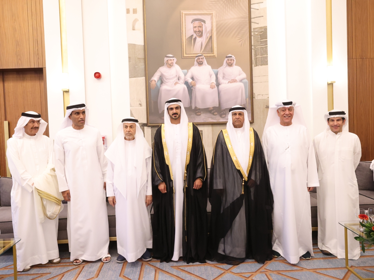 "عبدالله البسطي وعبد اللطيف القرقاوي وأحمد المنصوري وأحمد القرقاوي وإبراهيم صالح والعريس"