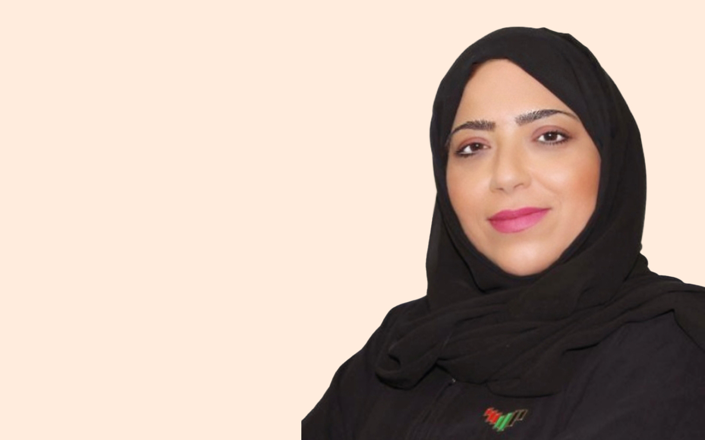 "منى السويدي"