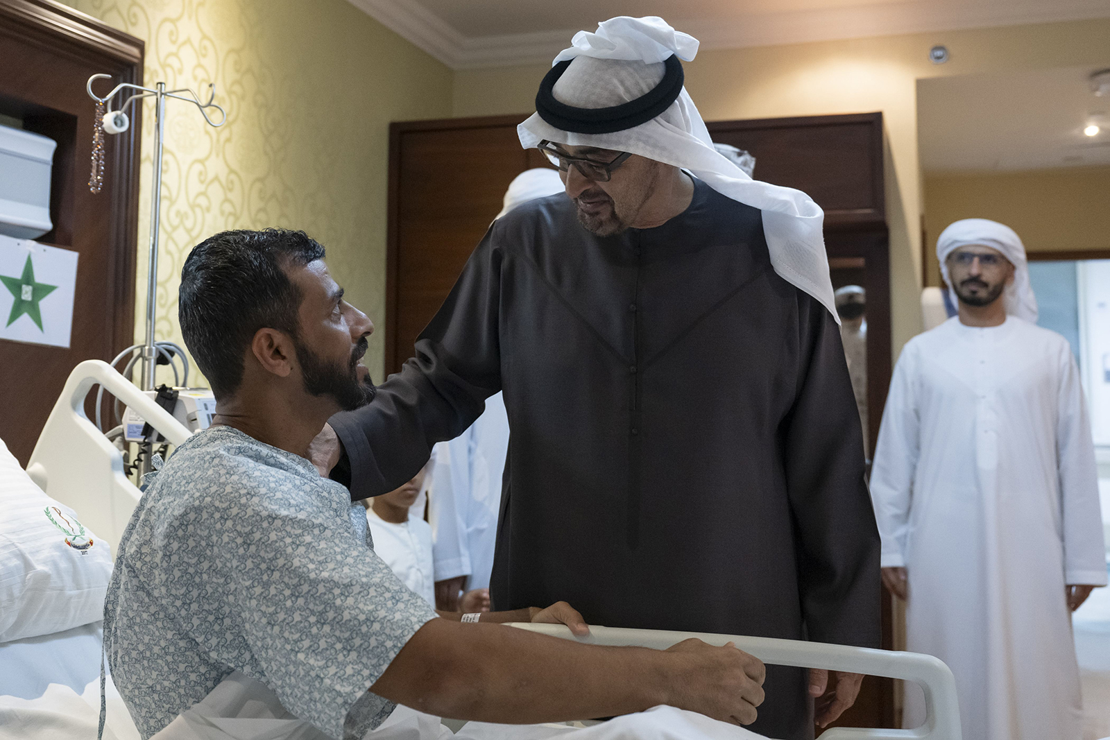 "وام"