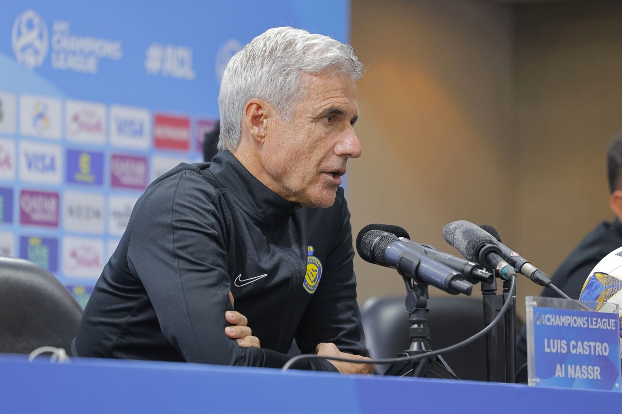 "لويس كاسترو: المواجهة قوية والمهمة ليست سهلة"