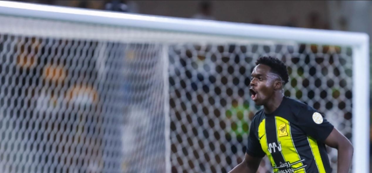 حطم أسطورة فهد المولد..طلال حاجي مهاجم الاتحاد أصغر هداف في تاريخ الدوري السعودي