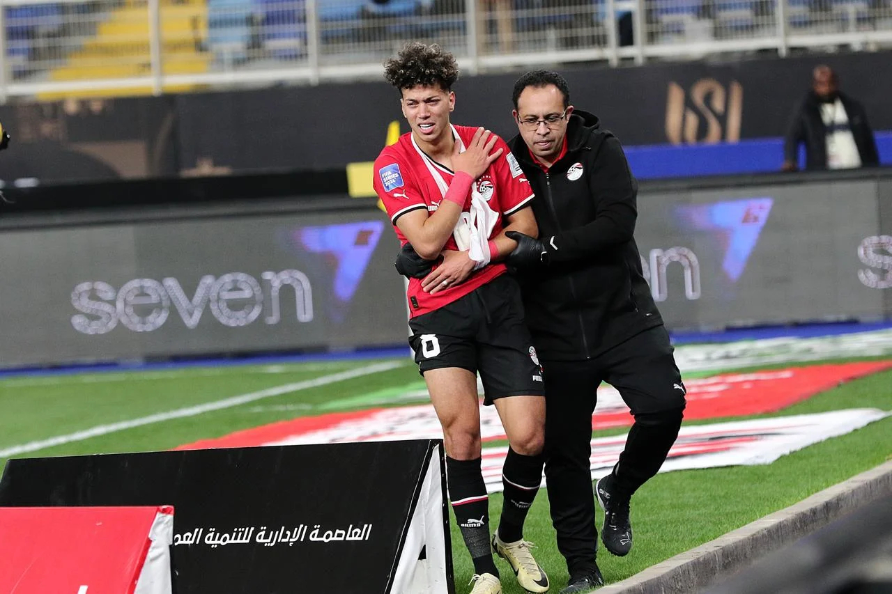 إمام عاشور يخضع لجراحة "ناجحة" في الكتف بعد إصابته مع منتخب مصر