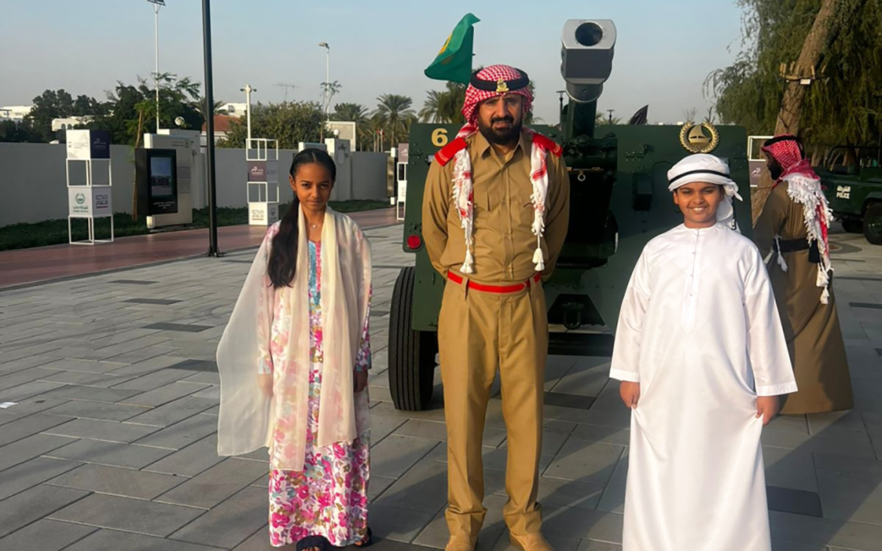 «مدفع الإفطار».. باقات محبة ورحمة عبر قنوات «دبي للإعلام»