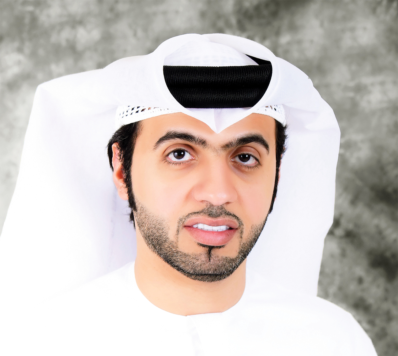 "سالم السويدي"