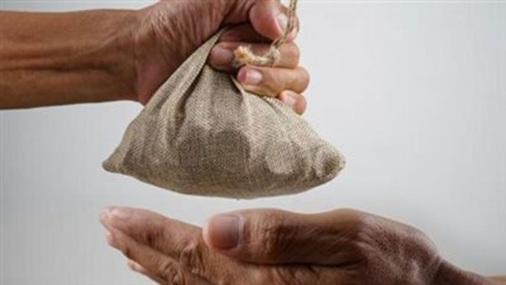 تفاصيل زكاة النقود (الذهب والفضة والعملات النقدية) وعروض التجارة