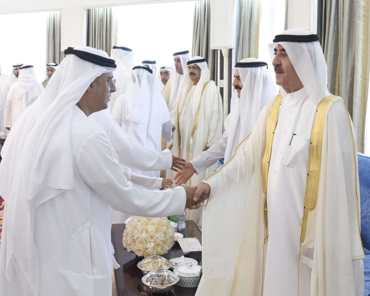 "حاكم أم القيوين خلال استقبال المهنئين"