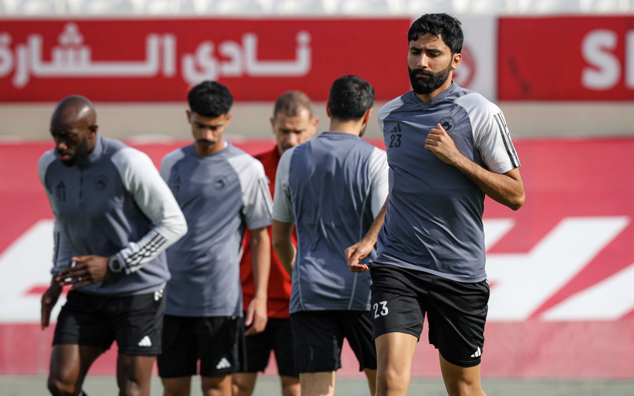 الشارقة يواجه العربي في سوبر الكأس الإماراتي القطري الليلة