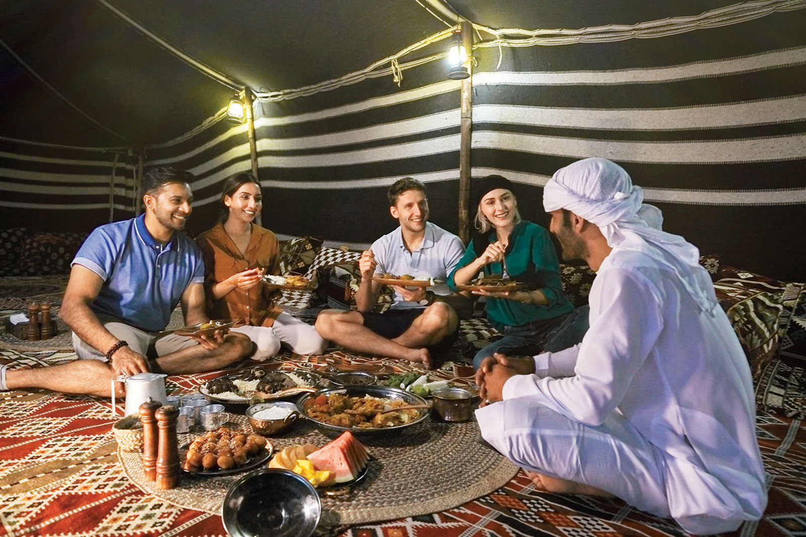 مهرجان دبي للمأكولات ينطلق الجمعة في «رحلة في عالم المذاقات»
