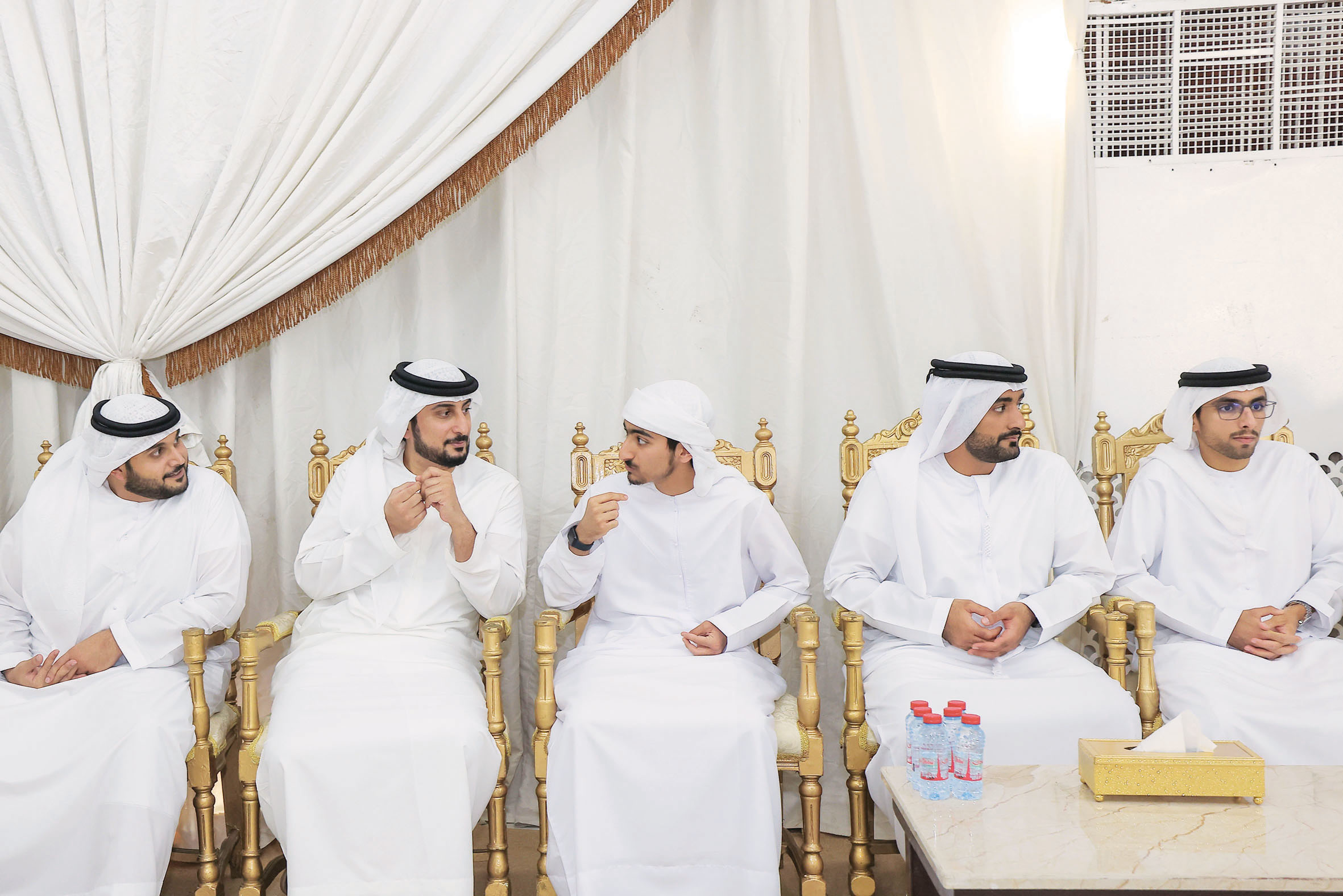 "ثاني بن سعيد آل مكتوم وخليفة آل مكتوم ودلموك بن سعيد آل مكتوم وأحمد بن بشر ومعاذ بن بشر"