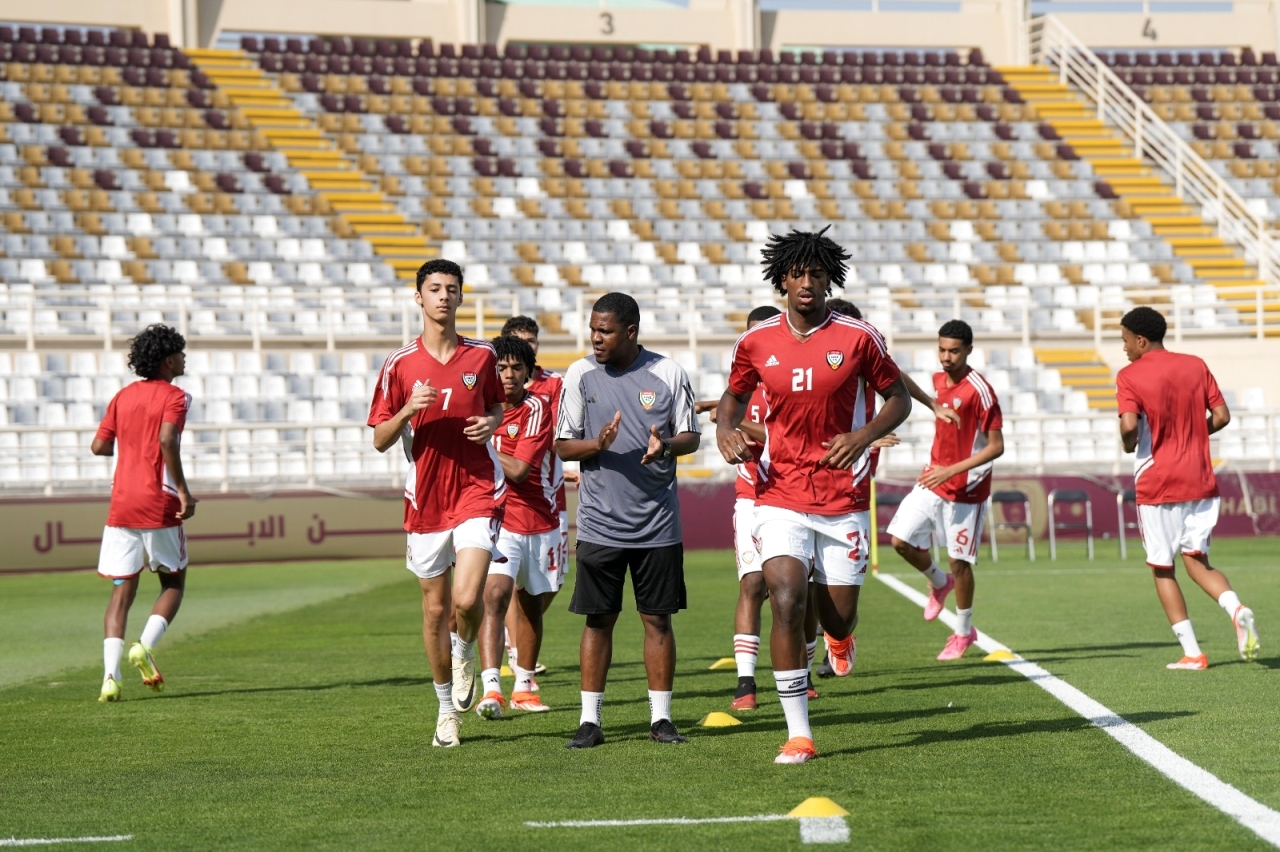 "من تدريبات منتخبنا الوطني لكرة القدم | البيان"