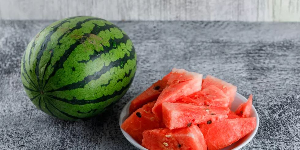 مصر.. حقيقة وجود بطيخ مسرطن في الأسواق وسر البياض بداخله
