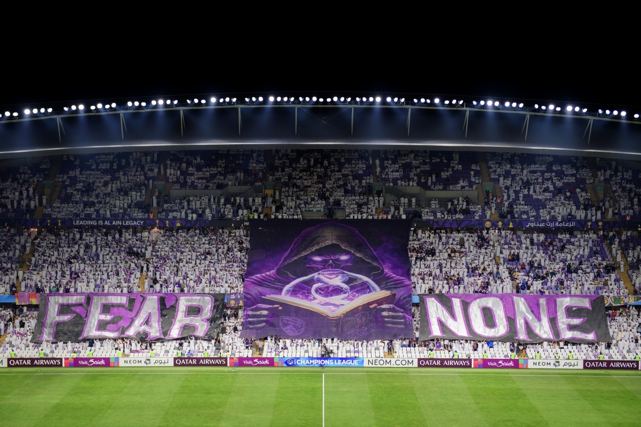 "جماهير العين تواجدت في استاد هزاع لمؤازرة فريقها | البيان"