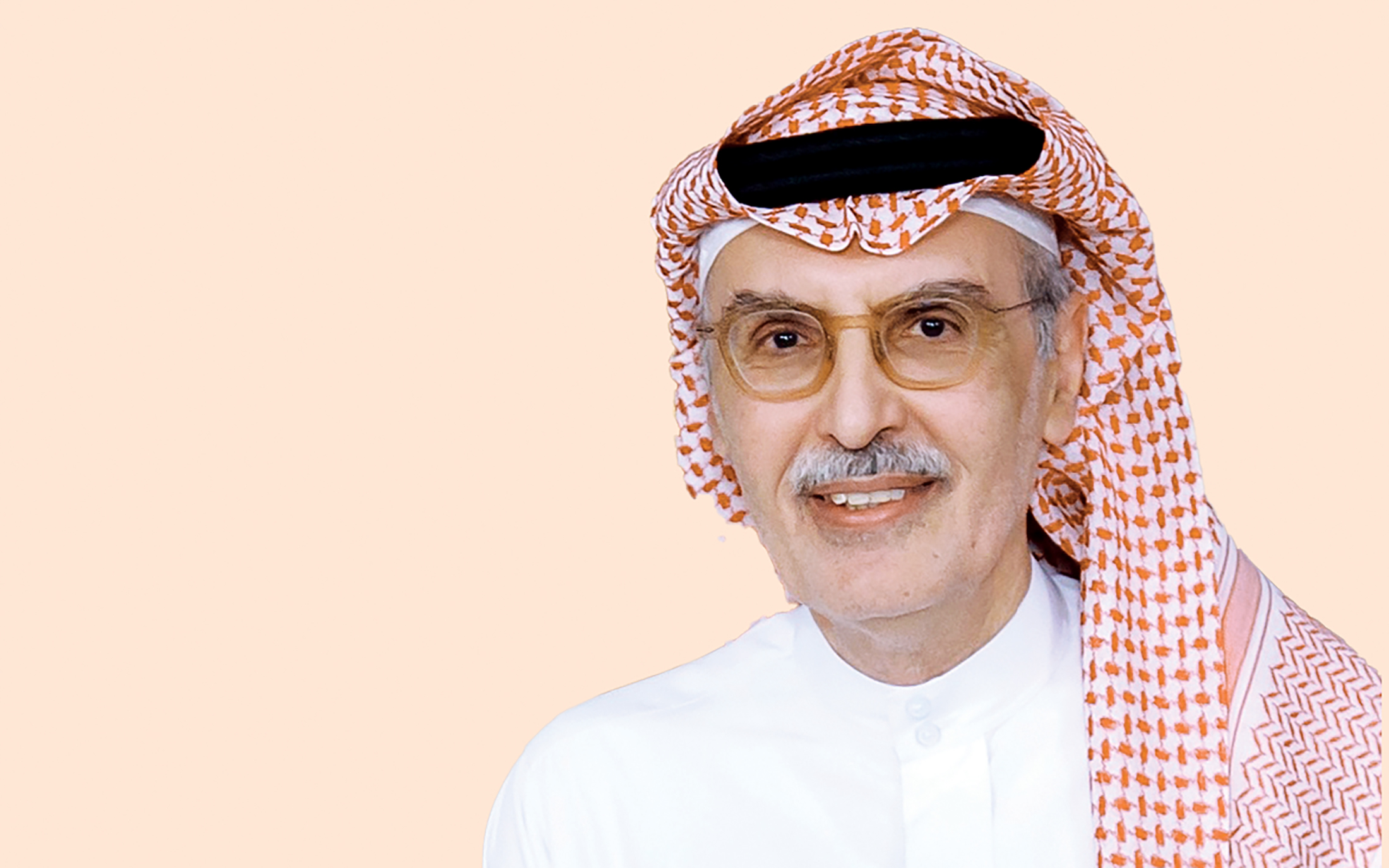 الأوساط الأدبية والشعبية: بدر بن عبدالمحسن منارة شعرية وواحد من رواد الحداثة