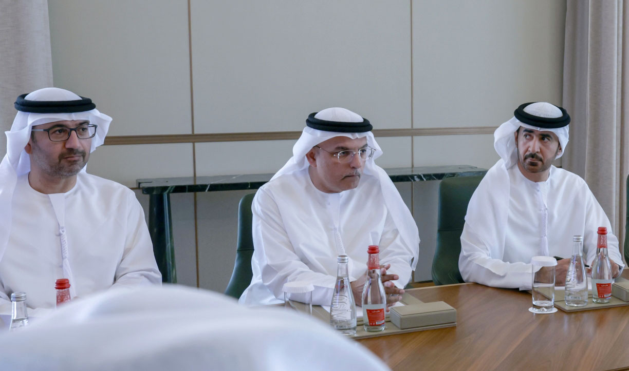 "سيف السويدي وعيسى الشريف وخالد الحوسني | تصوير: خليفة اليوسف"