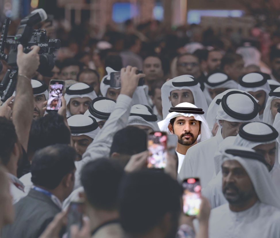 "سموه يتجول بين أروقة معرض سوق السفر العربي"