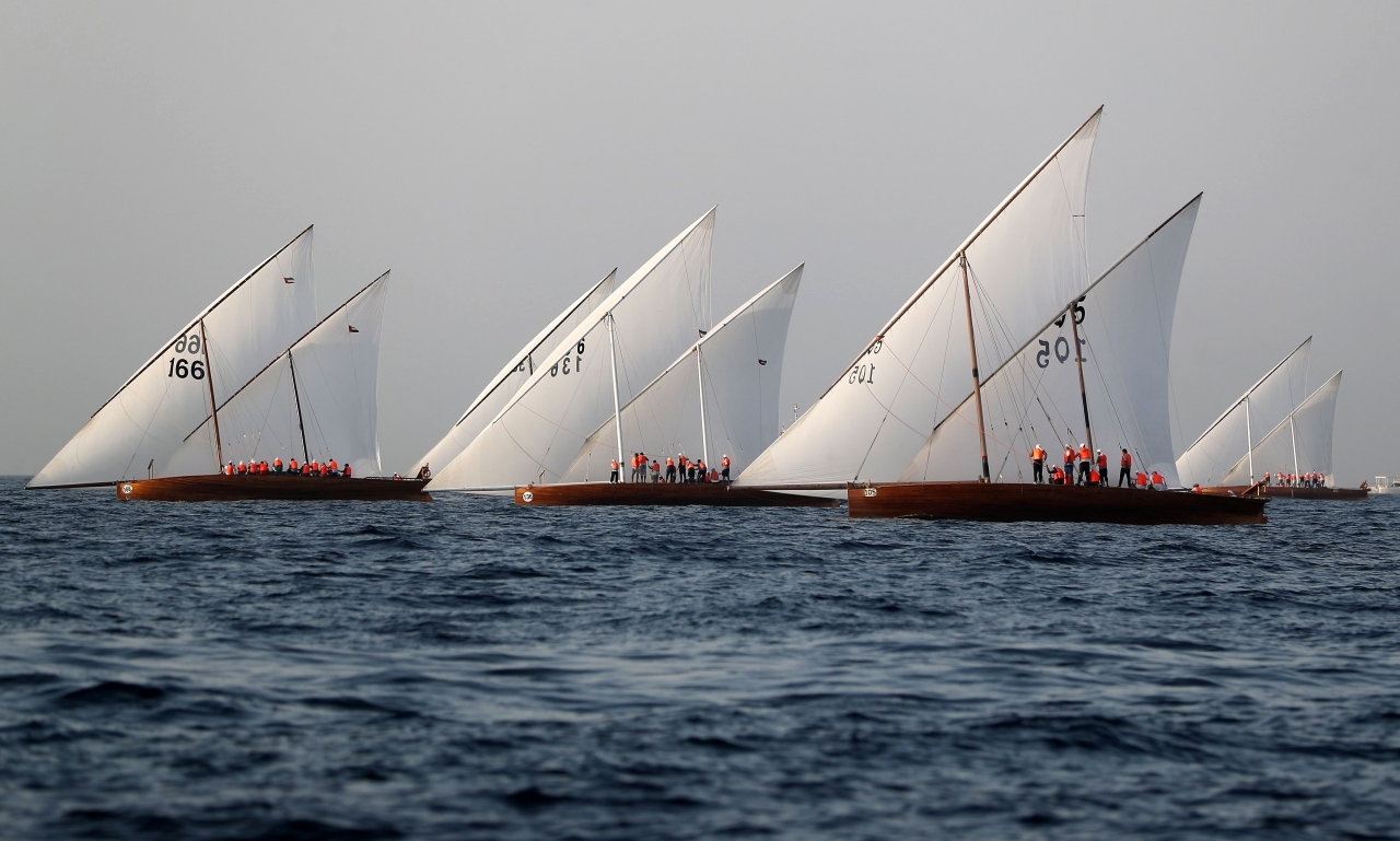 "السفن الشراعية المحلية 60 قدماً تبحر في ملحمة «القفال 33»| البيان"