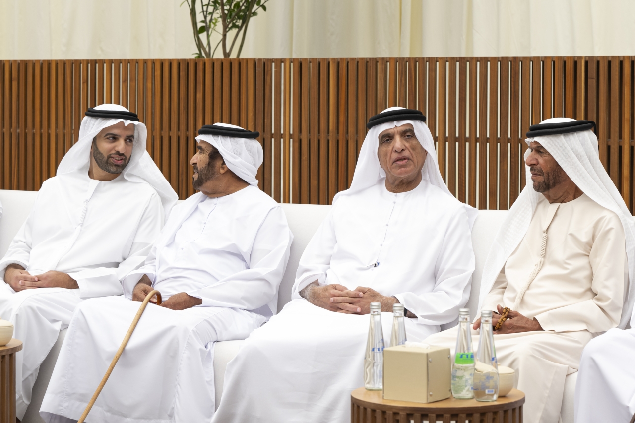 "سعود بن صقر ومحمد بن سعود وسيف وسرور بن محمد خلال العزاء"