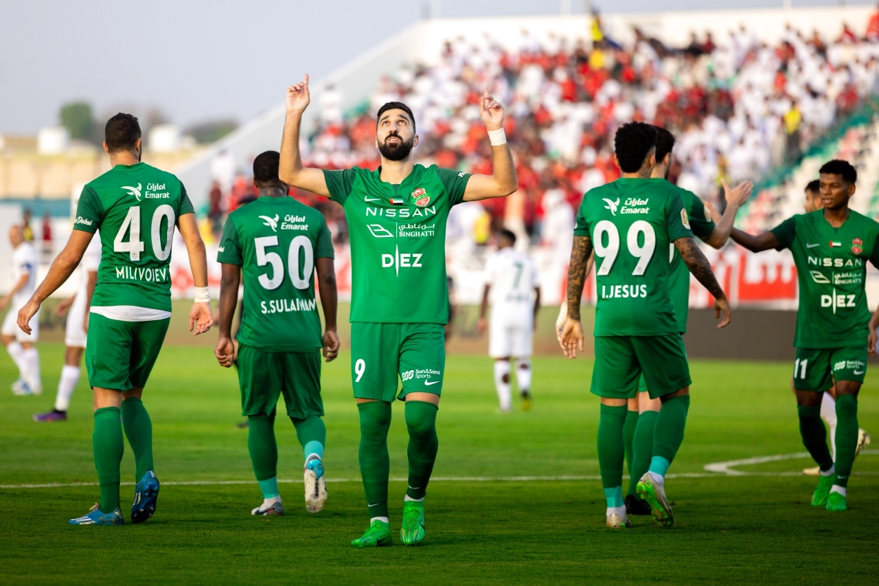 "مؤنس دبور يحتفل بعد التسجيل في مرمى الإمارات | تصوير: عيسى البلوشي"