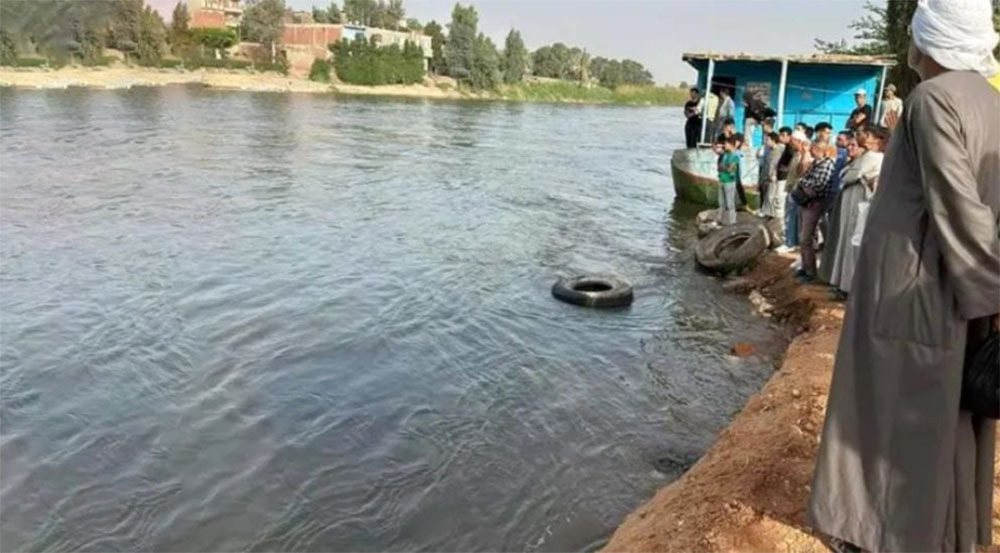 مصر: وفاة 10 عاملات بسقوط حافلة في النيل
