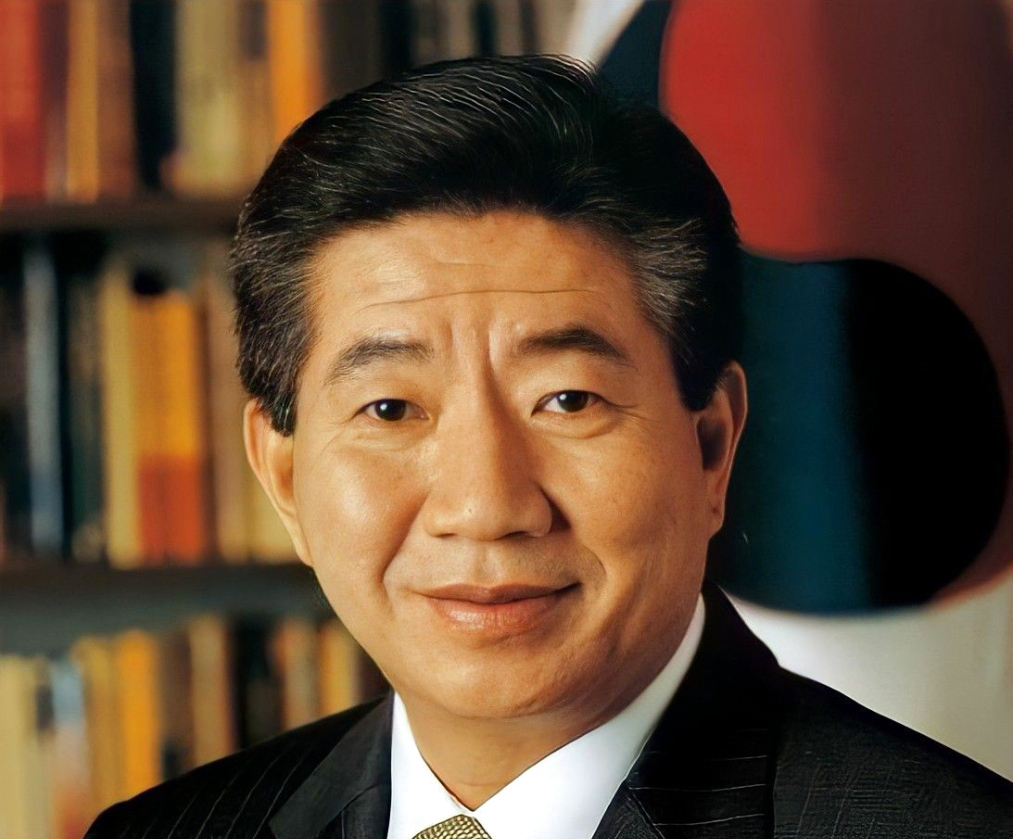 "2009 الإعلان عن انتحار رئيس كوريا الجنوبية السابق روه مو هيون."