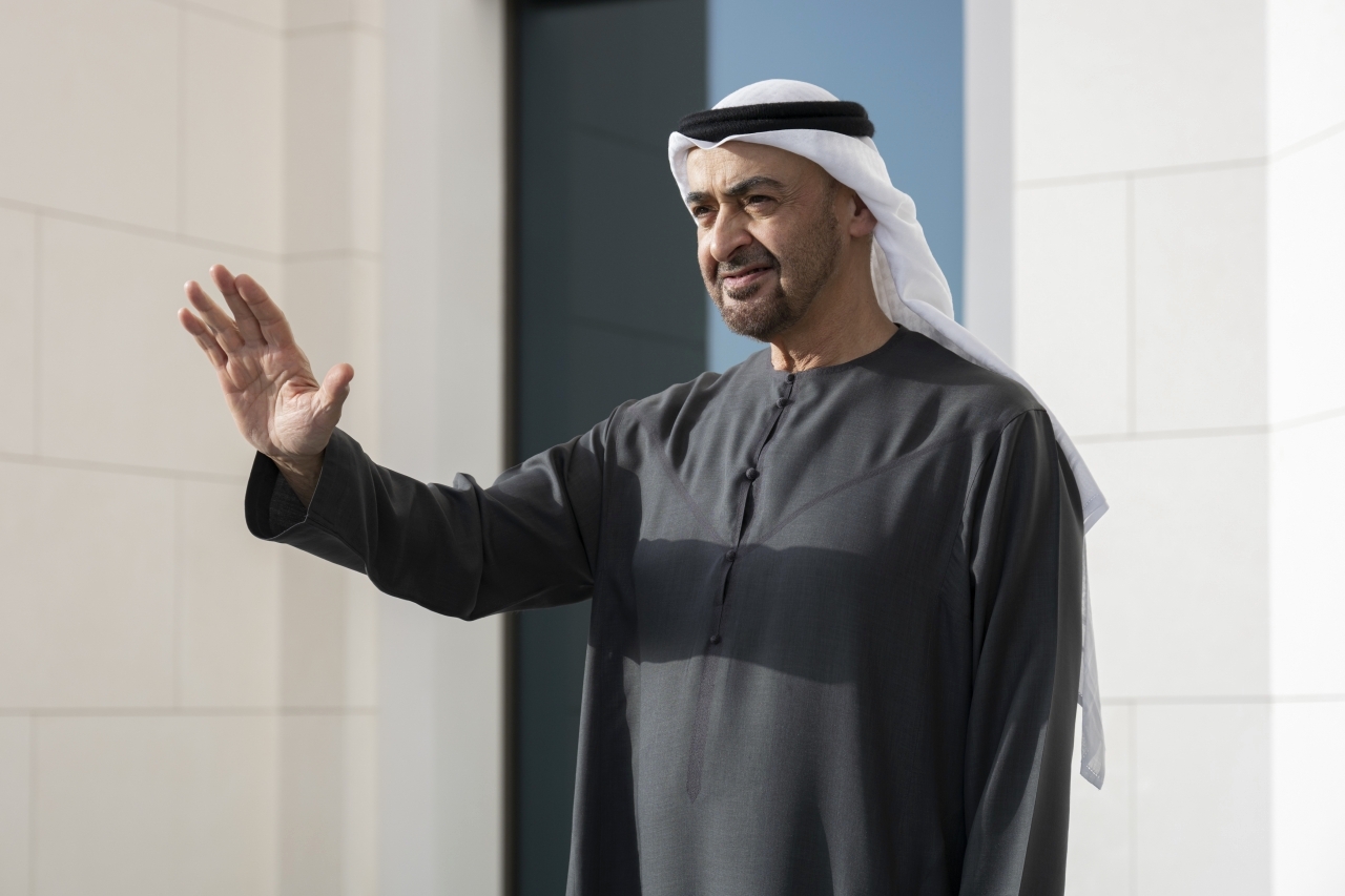 "رئيس الدولة خلال الاستقبال"