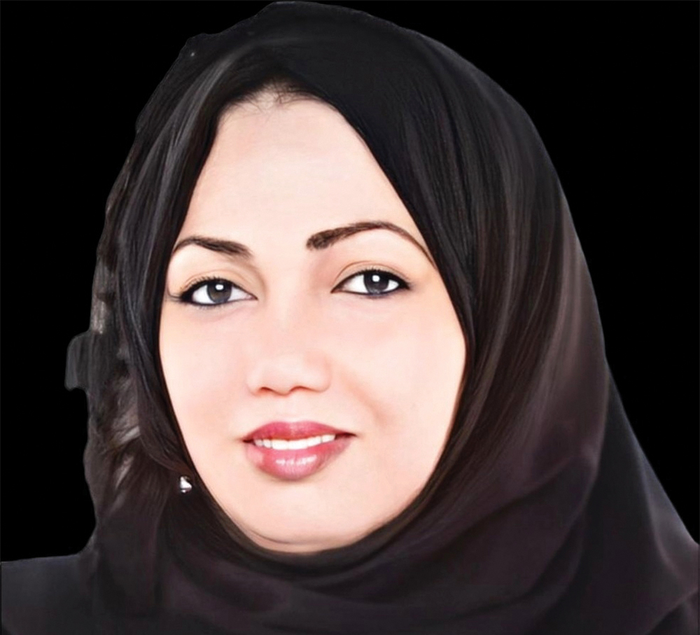 "عائشة سلطان"