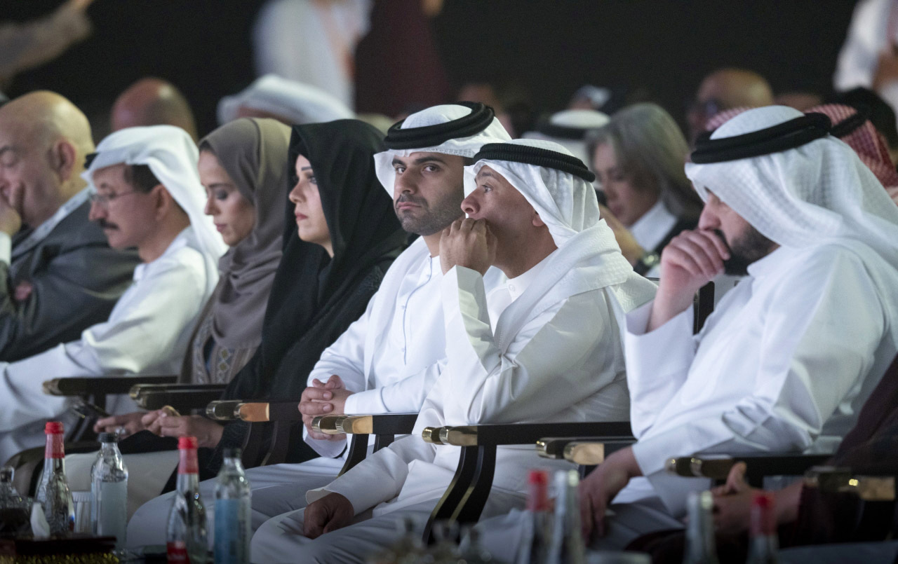 "أحمد ومنصور بن محمد ولطيفة بنت محمد وجاسم البديوي وسلطان بن سليم وعماد الدين أديب وميثاء بوحميد"